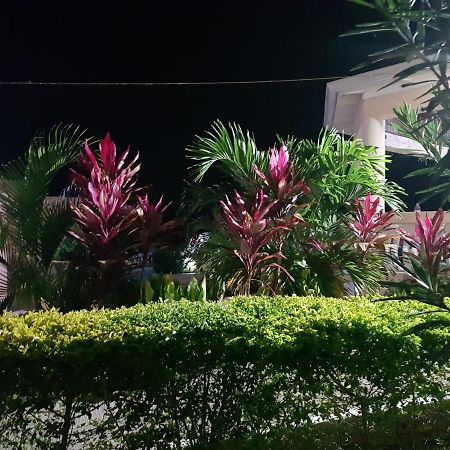 Cool Breeze Discovery Bay Bagian luar foto